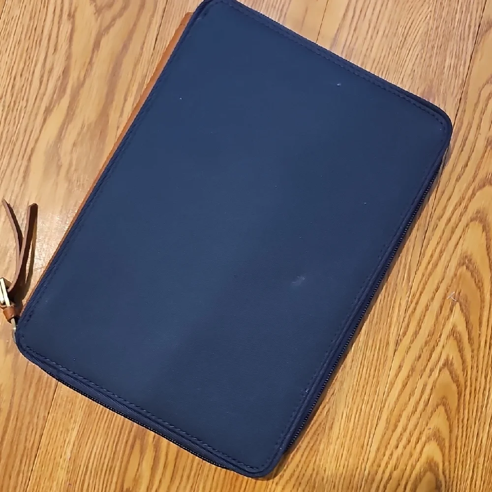 Tommy Hilfiger Zipper Tablet Case